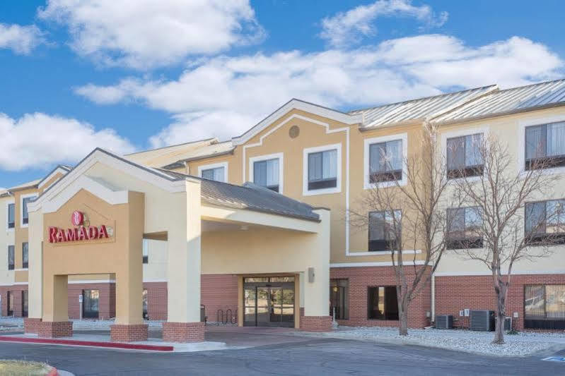 Comfort Suites Денвер Экстерьер фото