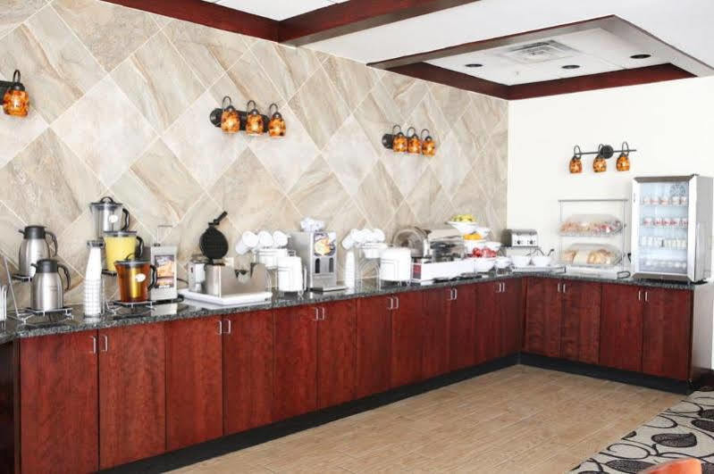Comfort Suites Денвер Экстерьер фото